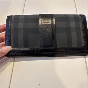 Burberry wallet